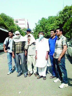 Smoking gun ring smashed by Delhi Police