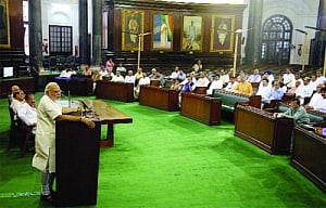 'Shun sycophancy, work hard'