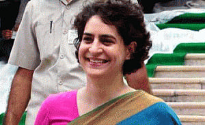 Govt has no plans to withdraw Priyanka's privileges at airport
