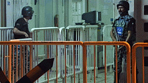 28 killed as Pak Taliban militants attack Karachi airport