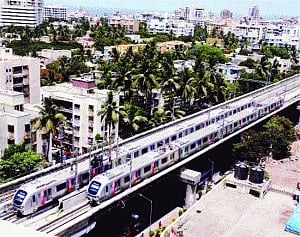 Maharashtra CM threatens to boycott metro inauguration