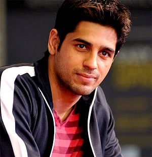 Mohit was right choice for 'Ek Villain': Sidharth
