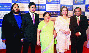 Reliance plans Rs1.8 lakh crore spending, to start 4G next year