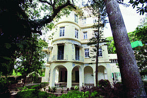 Bhabha's iconic house fetches Rs 372 cr at auction