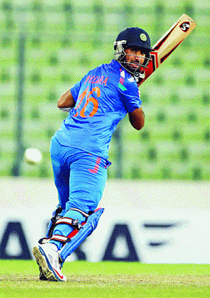 Rain prevails after another batting collapse, India win series 2-0