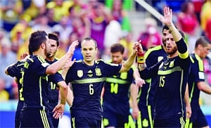Spain say vamos with 3-0 win and flashes of old-school