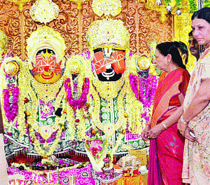 In a first, Anandiben to launch Rath Yatra