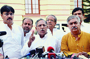 Senior leader Hassan quits JD(U) to join BJP