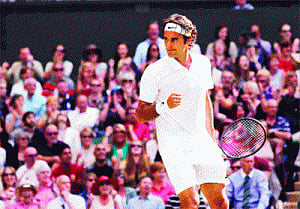 Big four remain free of danger: Federer