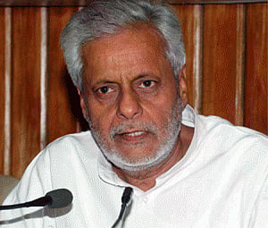 People disappointed with Budget, hopes for 'achhe din' dashed:  SP