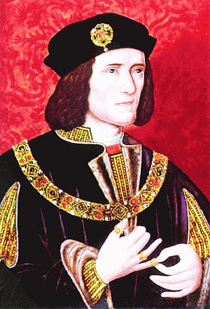 Richard III's makeshift grave opens to public