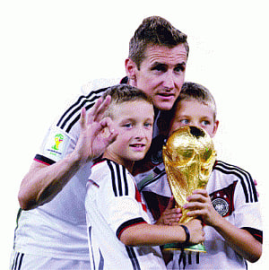 Klose up of twin laurels