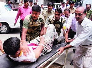 BSF man killed, 7 hurt in Pak firing on border
