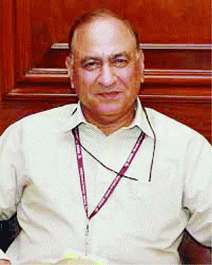 Centre steps in to resolve Andhra-Telangana dispute
