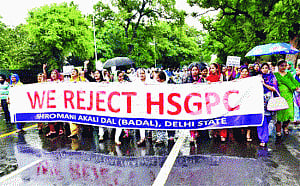 SGPC, SAD protest outside Cong HQ