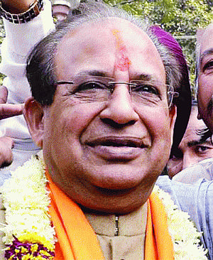 'Clear picture' will emerge after Mukhi's 'routine' meet with BJP chief Amit Shah