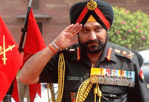 Army chief pays tribute to Kargil war martyrs