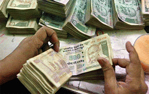 India's forex reserves up $163 mn