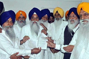 Akal Takht restrains HSGMC office bearers from functioning