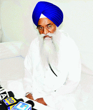 Maintain status quo on  gurdwaras: Akal Takht