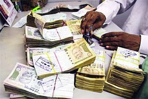 SAIl to kick start Govt's divestment in FY15, to fetch Rs 1,800 cr by Sept