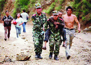 175 killed in  China quake