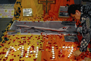 Australia observes national day of mourning for MH17 victims