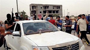 Iraqi militants seize country's largest dam