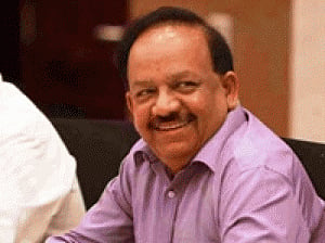 No ebola case in India, no need for panic: Vardhan
