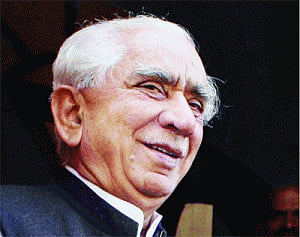 Jaswant Singh still critical, PM visits ailing BJP leader