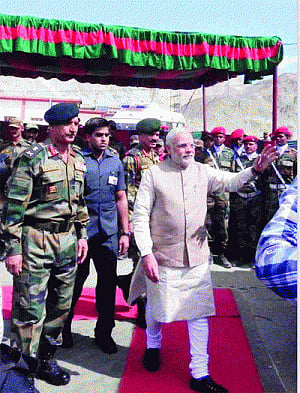 In ladakh, Modi talks tough to Pak