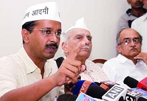Now, Bhushan Sr trains guns on Kejriwal