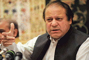 Anti-govt protesters vow to oust Sharif