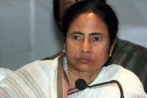 Mamata in Singapore to attract investments to West Bengal