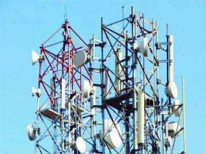 DoT to merge Mum, Kolkata telecom circles with M'rashtra,Bengal