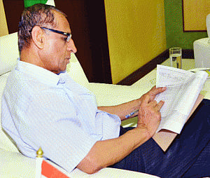 KCR, Guv take part in survey, Pavan Kalyan says no