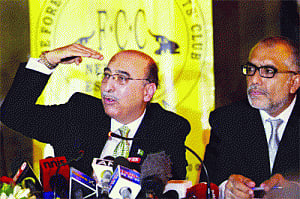 'Only two stakeholders on J&K: India and Pak'