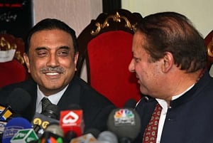 Asif Zardari meets Nawaz Sharif in lahore