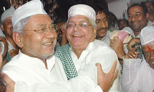 lalu, Nitish combine wins 4 seats, ahead in 2 in Bihar bypoll