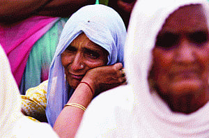 5,000 families hit by Pak firing: J&K Govt