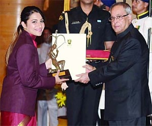 President bestows controversy-marred Arjuna awards