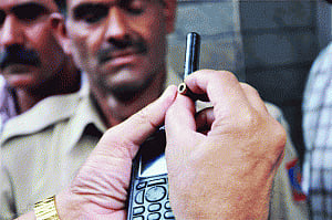 Review security of MlAs facing threat: BJP