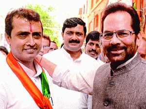 Saradha will be 'corruption queen' Mamata's Waterloo: Naqvi