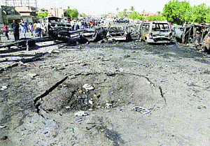 Kerry, Iraqi PM embrace unity to defeat insurgency