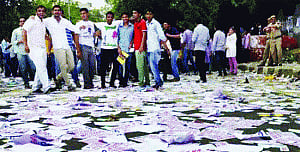 Show-cause notices to two NSUI candidates for holding dual degrees