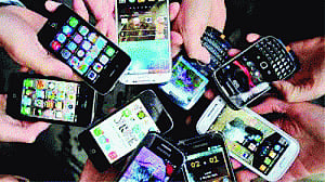 India ranks 4th among global smartphone mkts in Q2 2014: GSMA