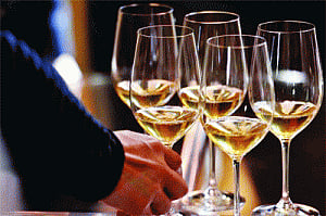 Cheers in Kerala as SC opens bars till Sept 30