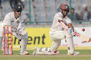 Chanderpaul thwarts Bangladesh once again