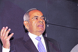Sector caps on investments should be removed for NRIs, says Hinduja
