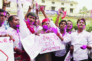 Blow to BJP in UP as SP bags 8 seats